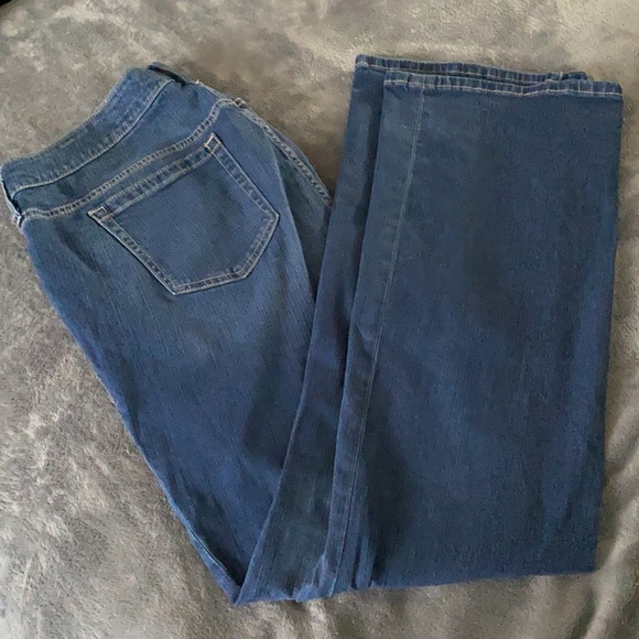 NWT size 20R Relaxed bootcut jean from Torrid - Picture 4 of 6